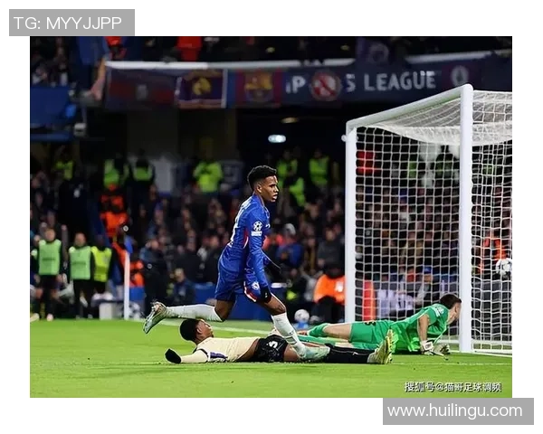 中超精彩对决那不勒斯狂胜巴萨帽子戏法点燃全场激情