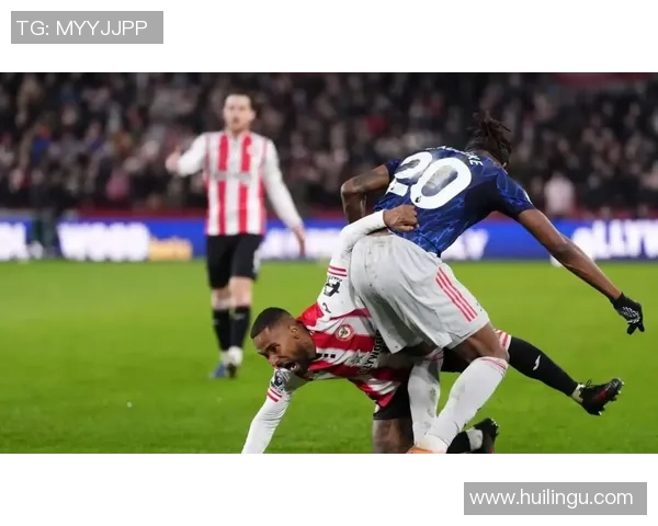 中超精彩对决阿森纳与巴萨战成平局帽子戏法引发争议判罚热议 中超精彩对决阿森纳与巴萨战成平局帽子戏法引发争议判罚热议